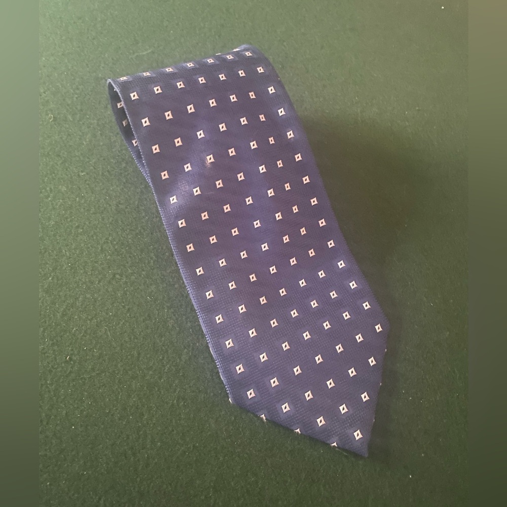 Tie and Kerchief Set